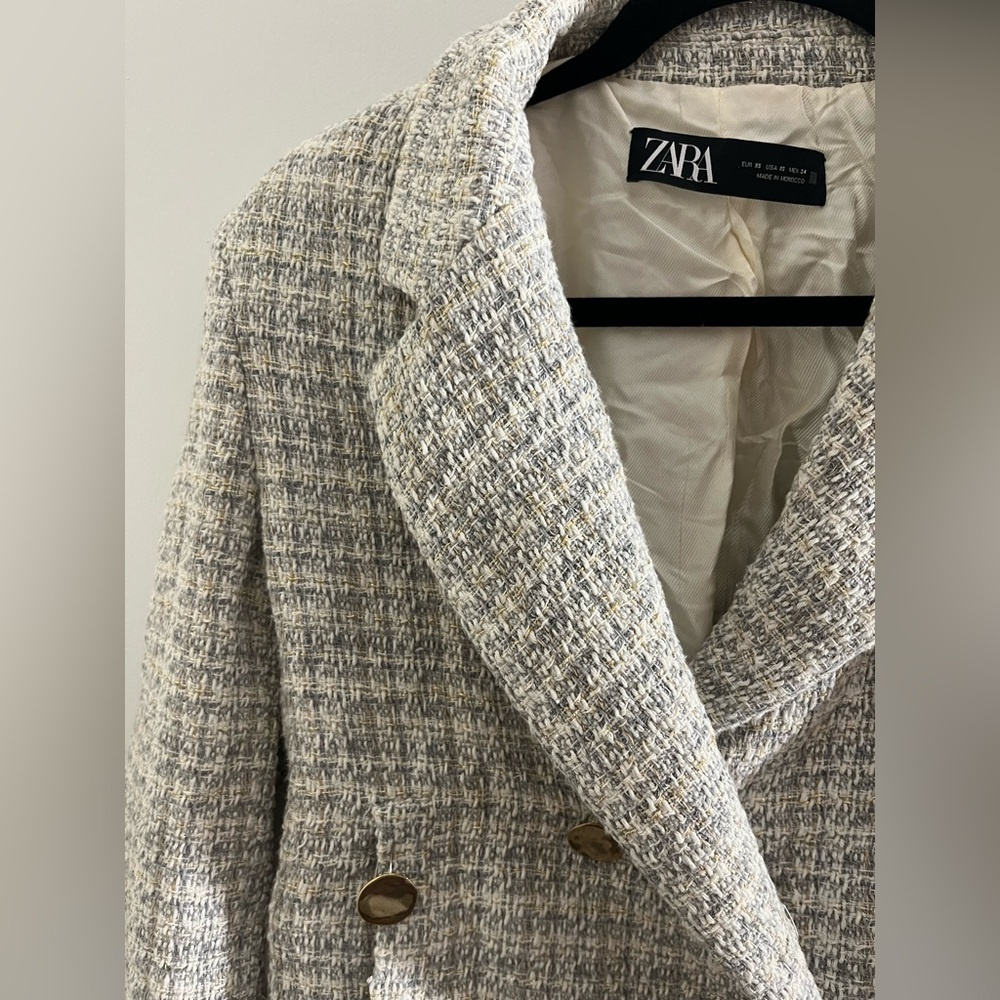 Zara Women's Classic Tweed Blazer - Picture 8 of 13